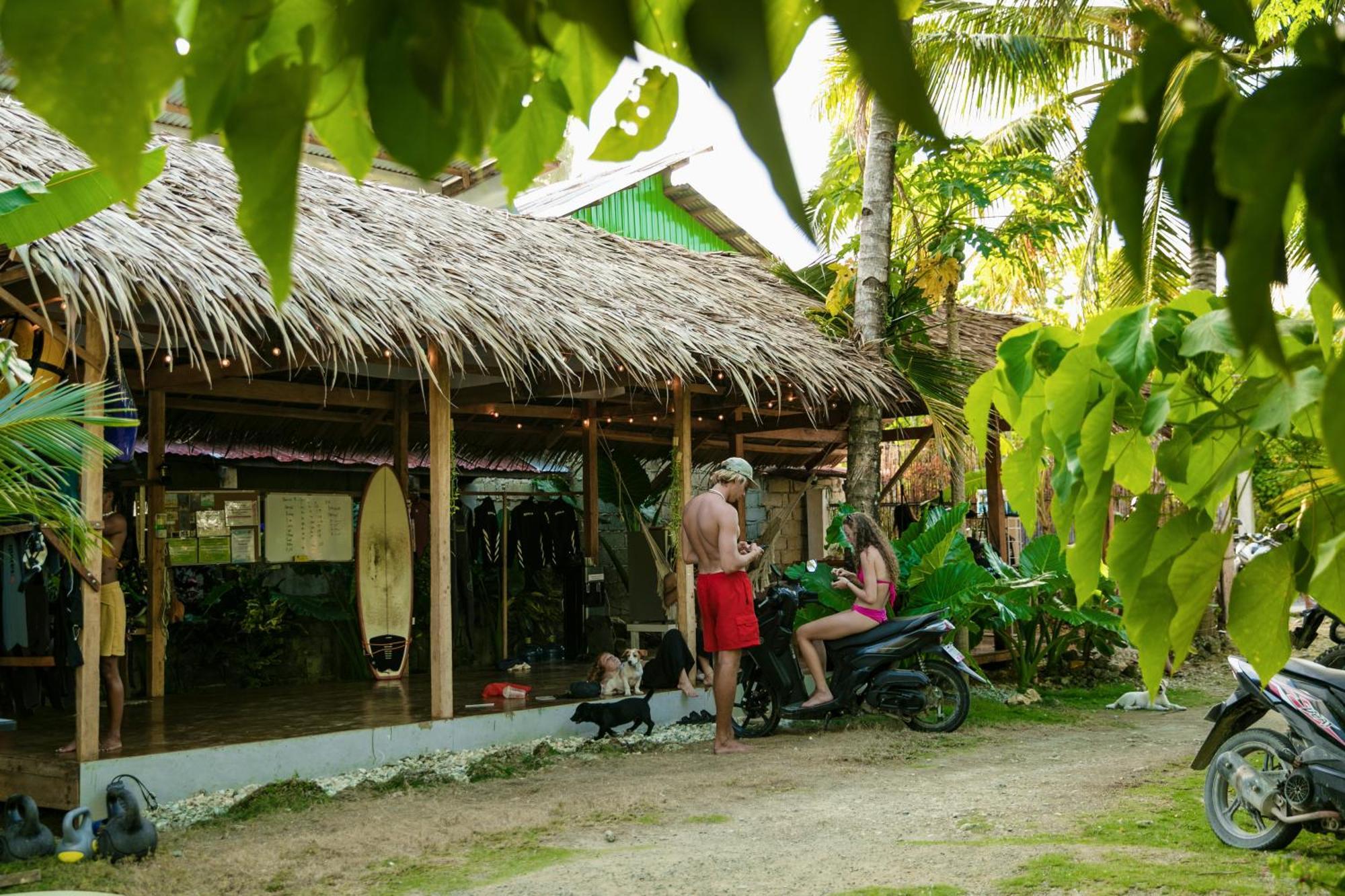 Ozen Freediving Hostel General Luna  Exterior foto